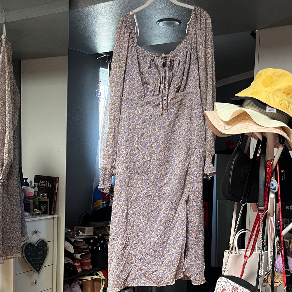 Forever 21 Lavender Floral Long Sleeve Dress